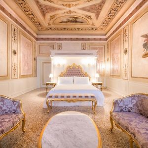 Ca' Bonfadini Historic Experience
